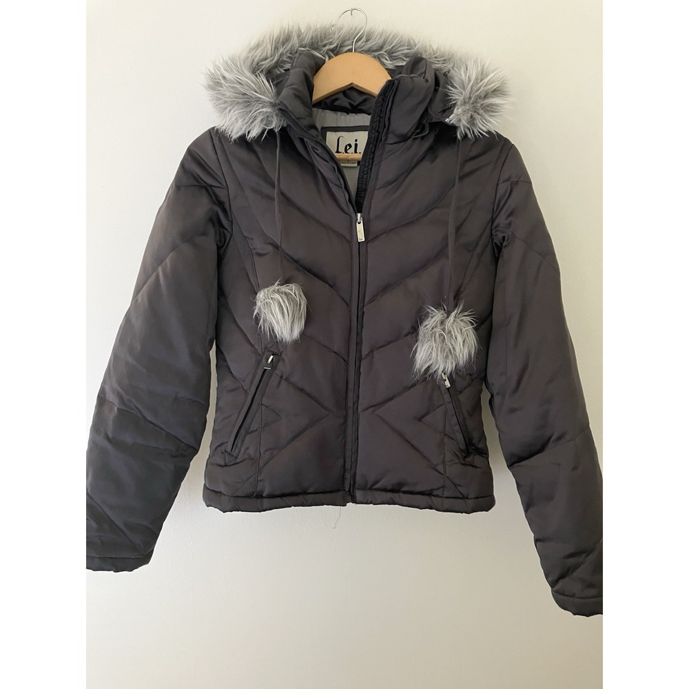 L.e.i Quilted Puffer Jacket With Faux Fur Trim And Pom Ties Sz Small
